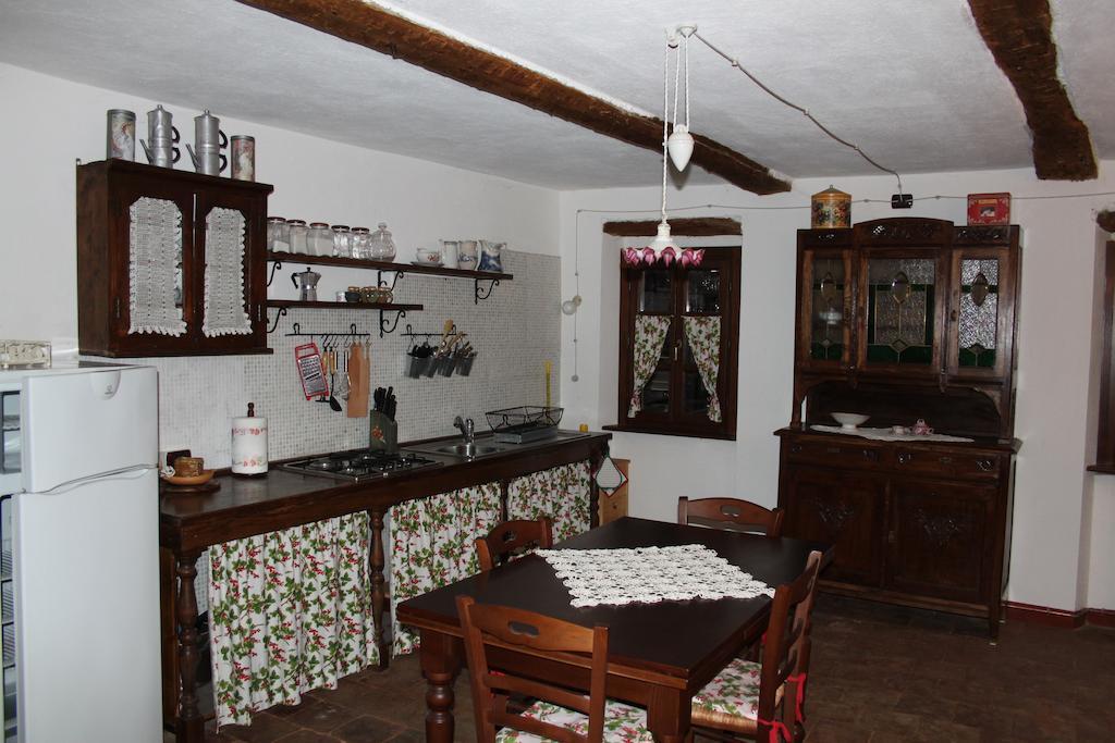 Casa Giuliana Guest House Calosso Cameră foto